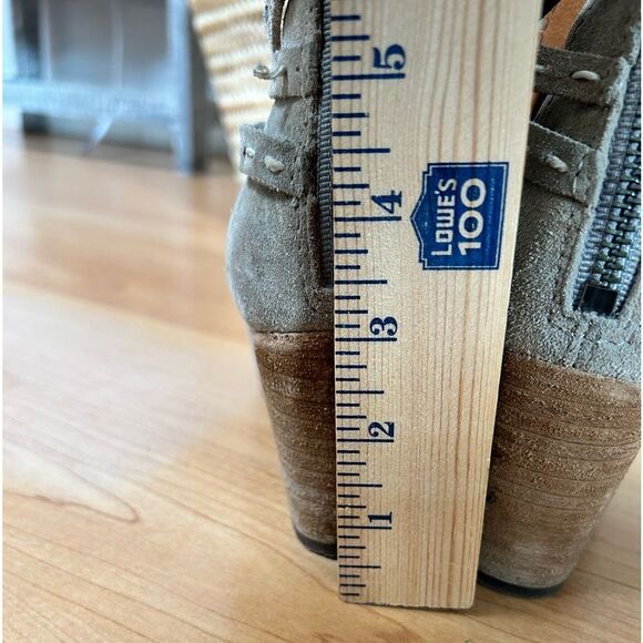 FRYE Women's Naomi Pickstitch Shootie Ankle Boot Ash Grey Suede Size 6 GUC - Picture 8 of 11